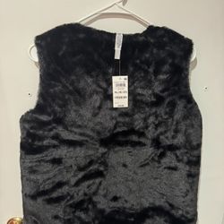 Vest Color Black