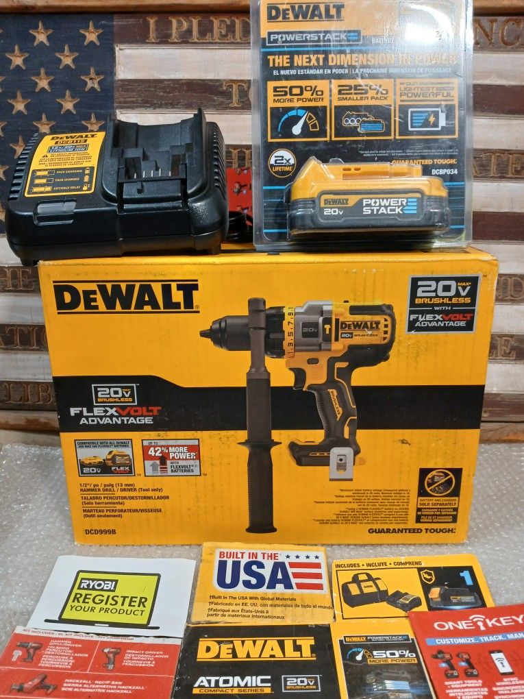 NEW DEWALT 20V BRUSHLESS 1/2 HAMMER DRILL DRIVER TOOL KIT