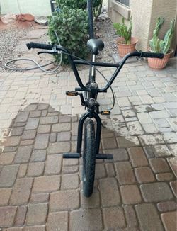 Mongoose 20” Freestyle BMX Bike – Matte Black – Rides Great – Ready to Ride