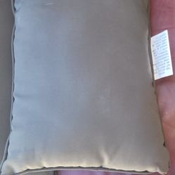 Outdoor Pillows (4)