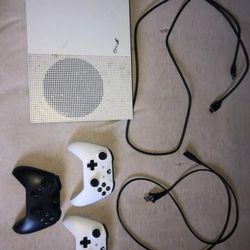 Xbox One s 1TB All Cords 3 Controllers 3 Games