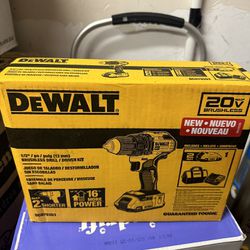 DEWALT DCD793D1 20V MAX Cordless Drill Driver, with bag and battery with charger