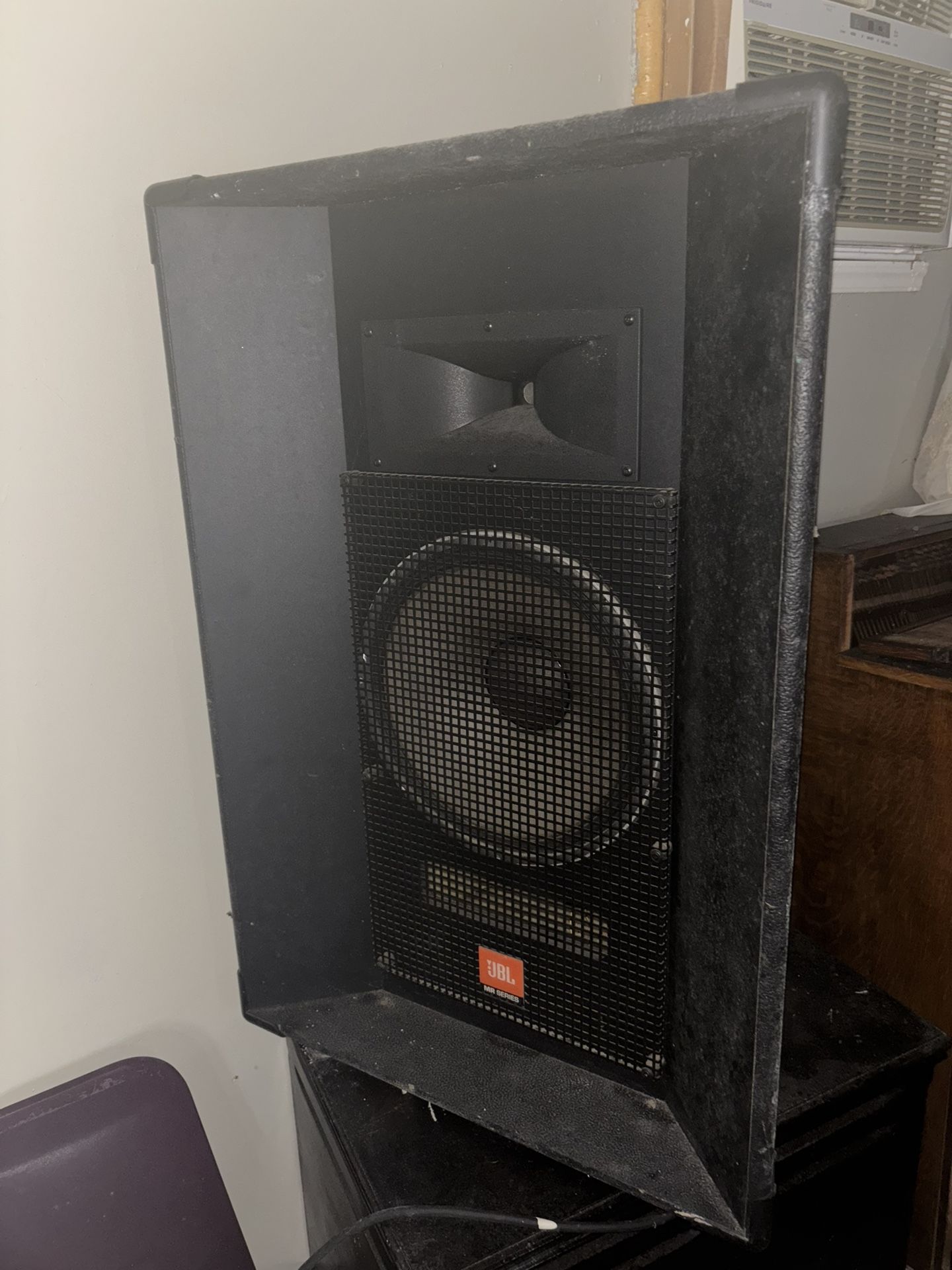 Speakers And Receiver