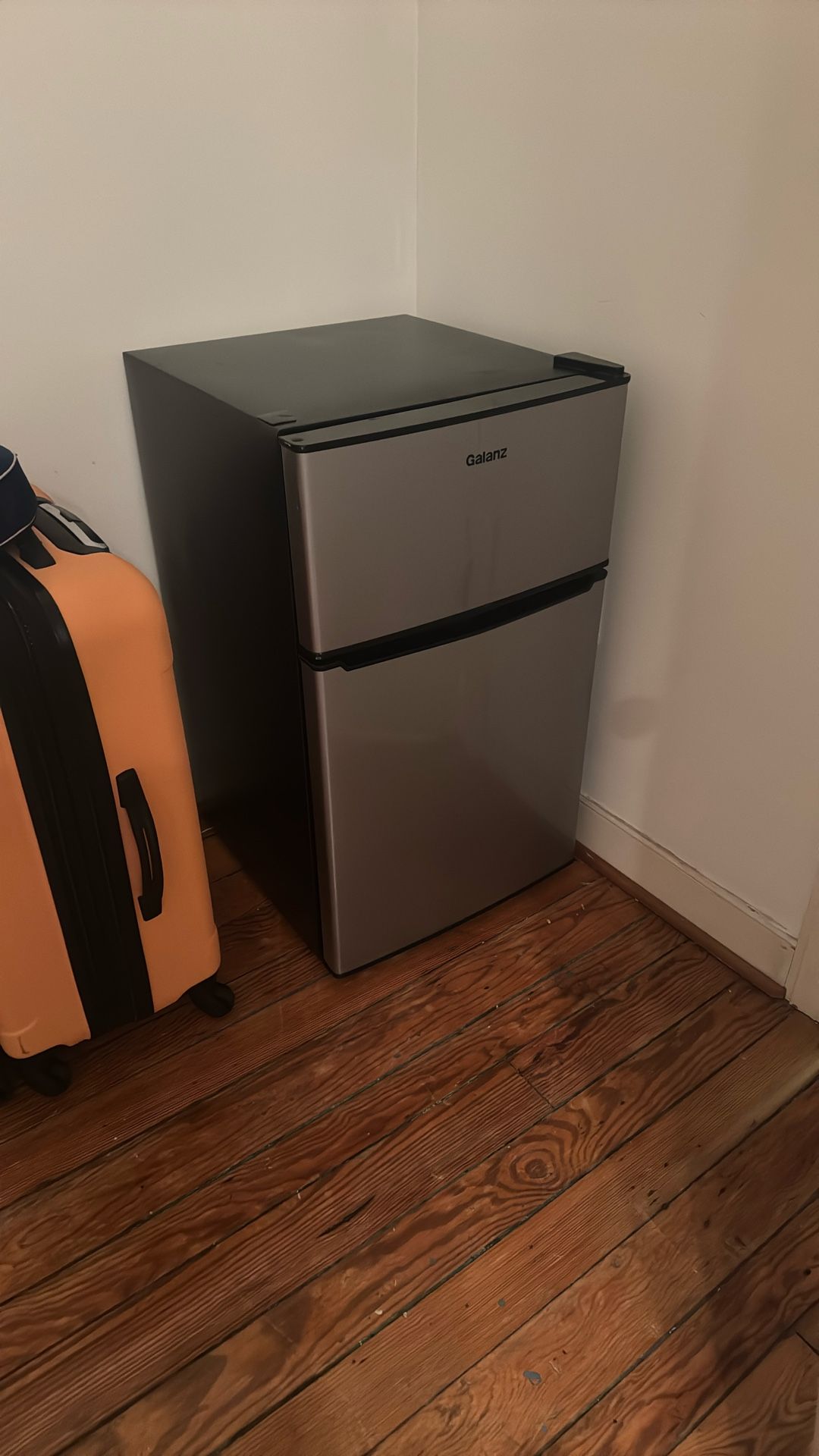Galanz Mini Fridge