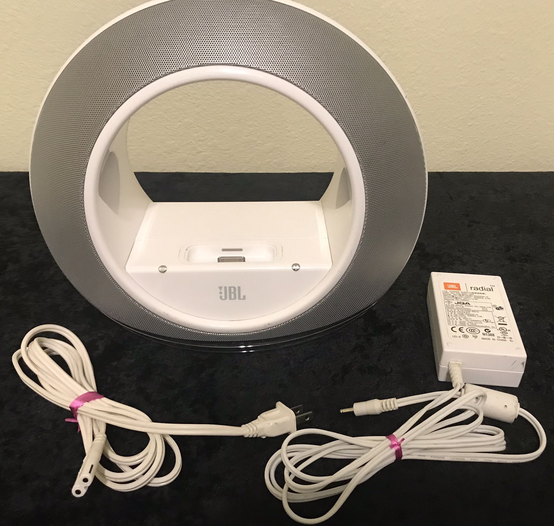 JBL Radial Micro Speaker Dock iPod
