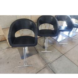 7 Used Styling Chairs In Black 