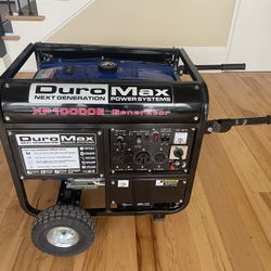 DuroMax XP10000E Generator + Storm Cover – Like New
