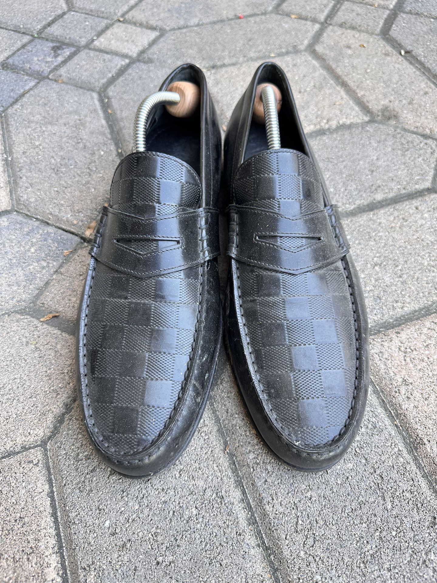 Louis Vuitton Man Shoe Size 81/2 for Sale in Temple City, CA - OfferUp