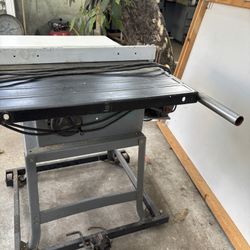 Contractor Table Saw 220 Volt
