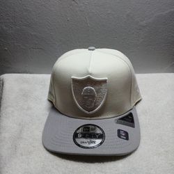 Raiders Hat Snackback 