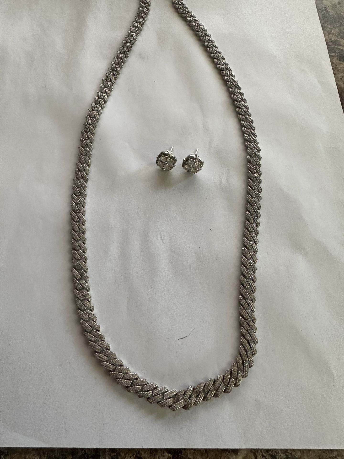 Cuban Chain And Earrings Moissanite