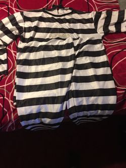 Prisoner costume