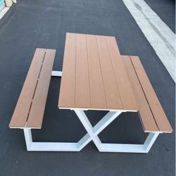 Modern Water-resistant White Alloy Patio Picnic Table Brown/ White NEW
