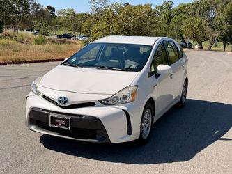 2017 Toyota Prius v