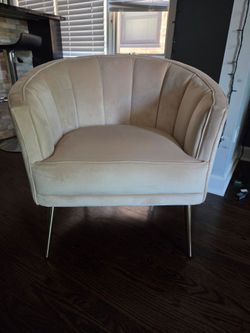 Velvet Armchair/Gold legs