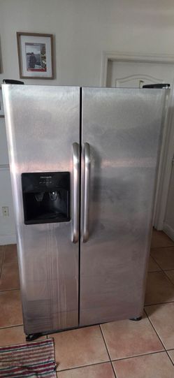 Frigidaire Refrigerator/Freezer