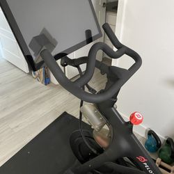 Peloton Bike [ Lightly Used ]