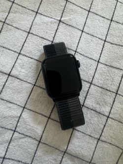 Apple Watch SE 1st gen