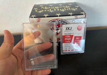 Magnetic cases for trading cards