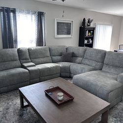 X-Large 7 Piece Powered Sectional 