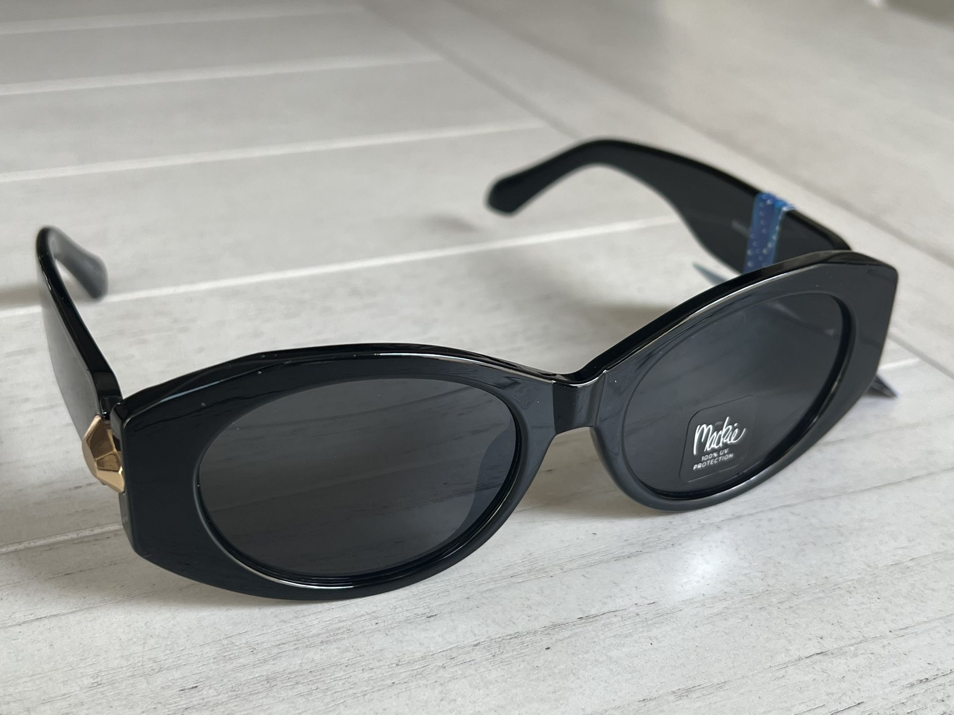 BOB MACKIE BM583 Women’s Sunglasses 100% UV Protection