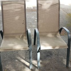 Set Of 2 Patio Or Camping Chairs 