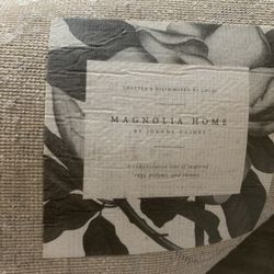 7x10 Area Rug Magnolia home Ella Rose!!! 
