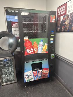 Selectivend Combo Vending Machine