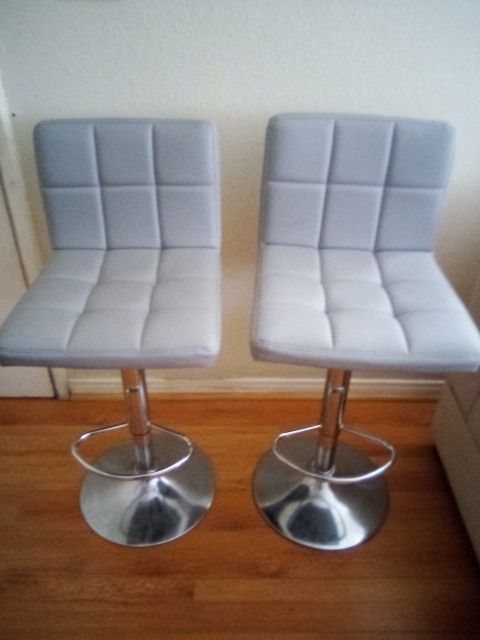 Tufted Gray Bar Stools