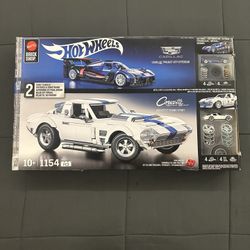 Hot wheels Cadillac and Corvette Set