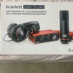 Scarlett Solo Studio