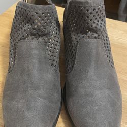 Woman’s Gray Suede Ankle Boots 