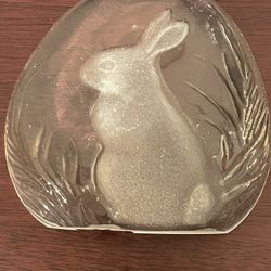 Nice Crystal Rabbit Paper Weight.