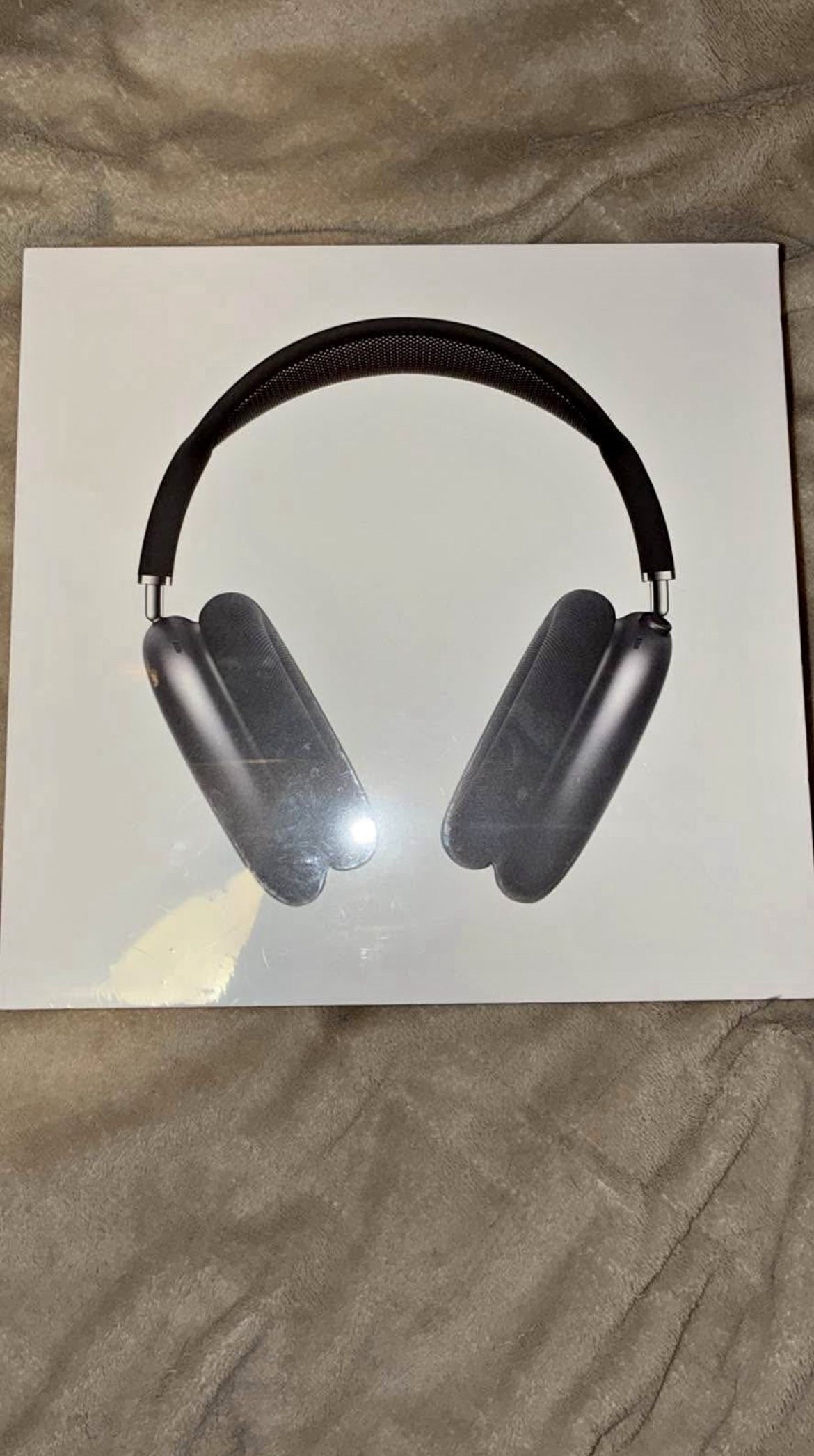 BRAND NEW” AirPods Max Sealed Starlight “USB-C”