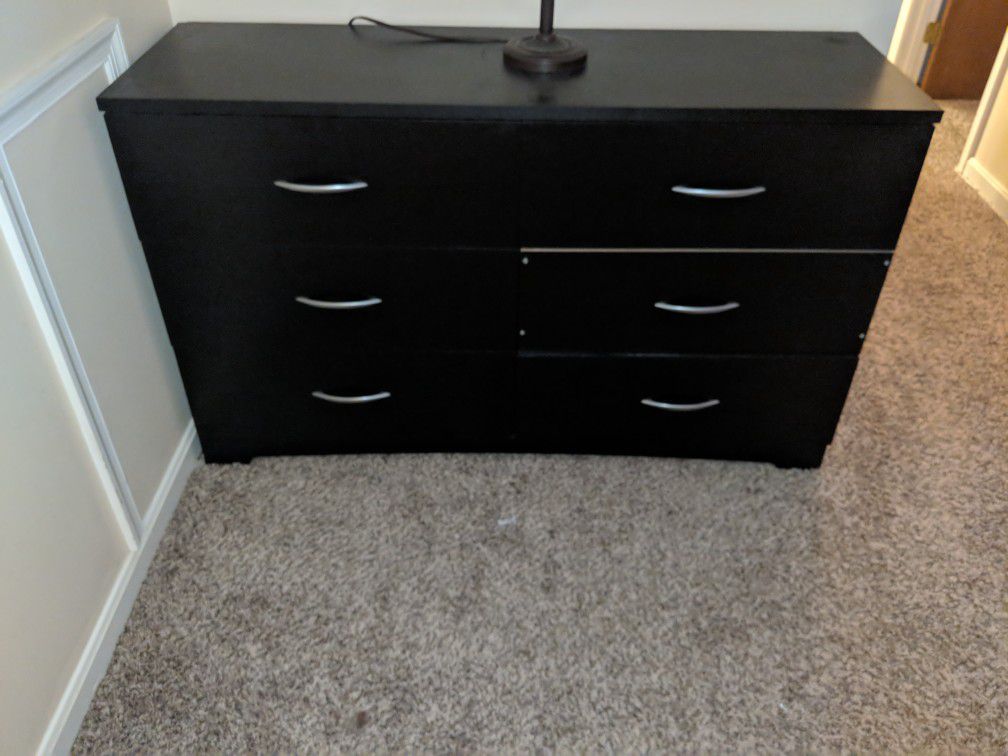 6 drawer black dresser