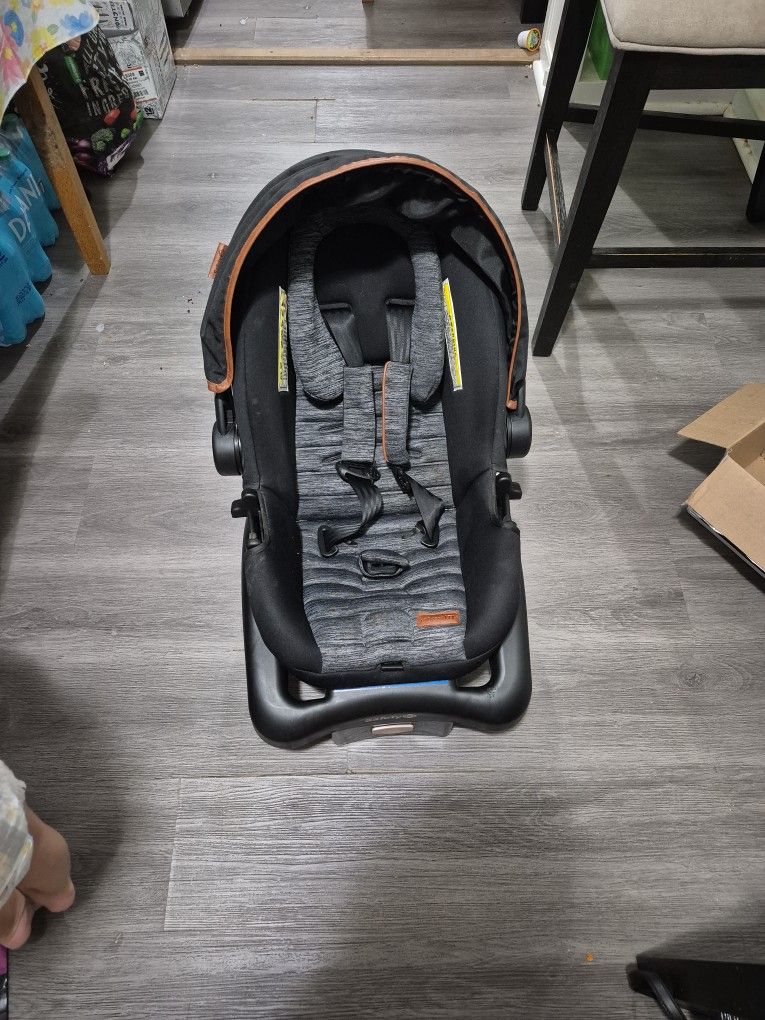 Barely Used Saftey 1st Car Seat