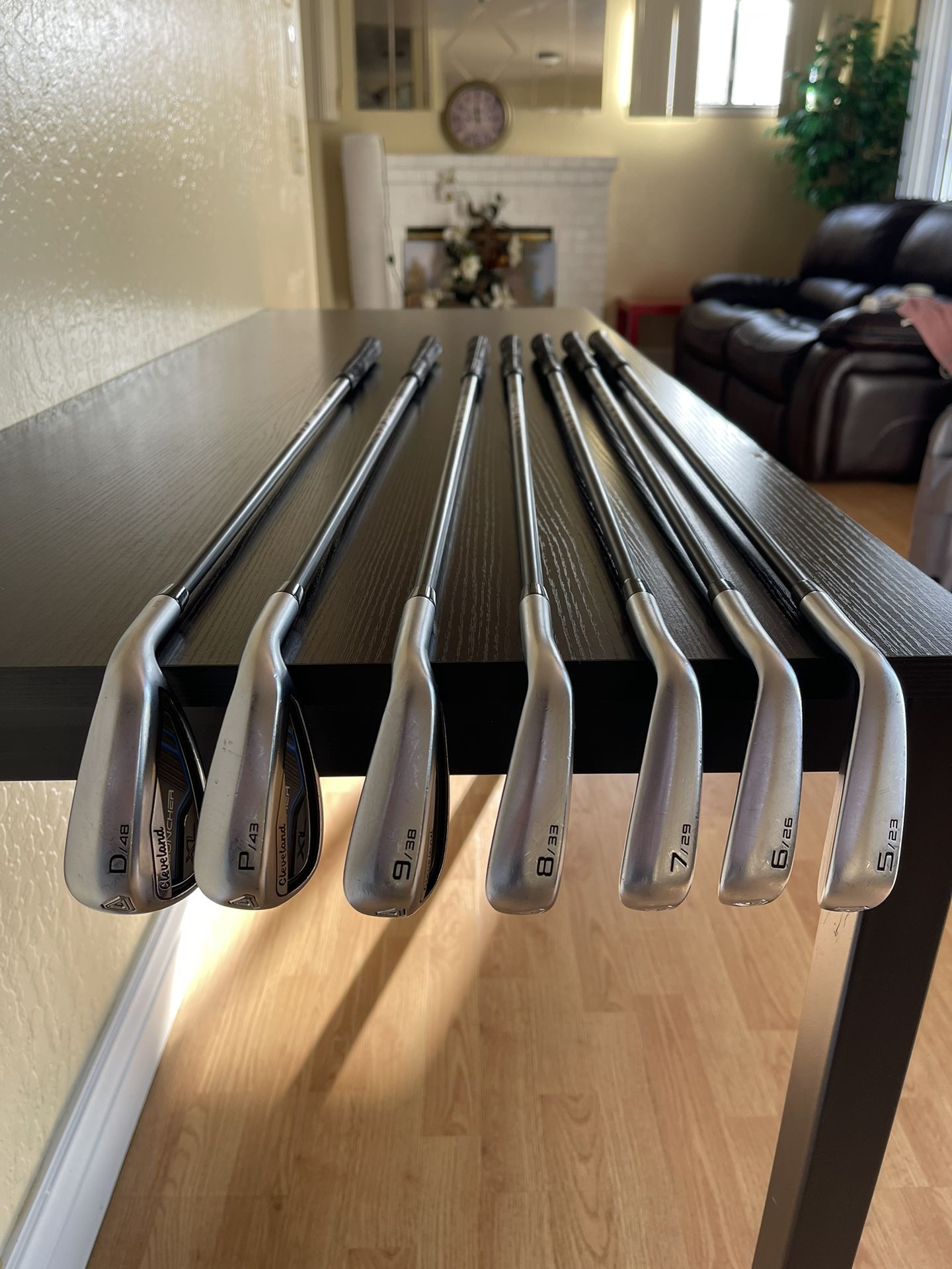 Cleveland Launcher XL Regular Flex Project X Catalyst 60 Graphite Shaft Iron Set