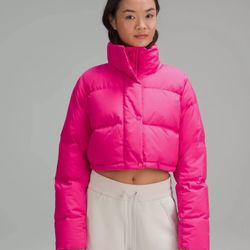 Lululemon Sonic Pink Super Crop Wunderpuff