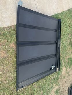 Dodge ram 2500 bed cover