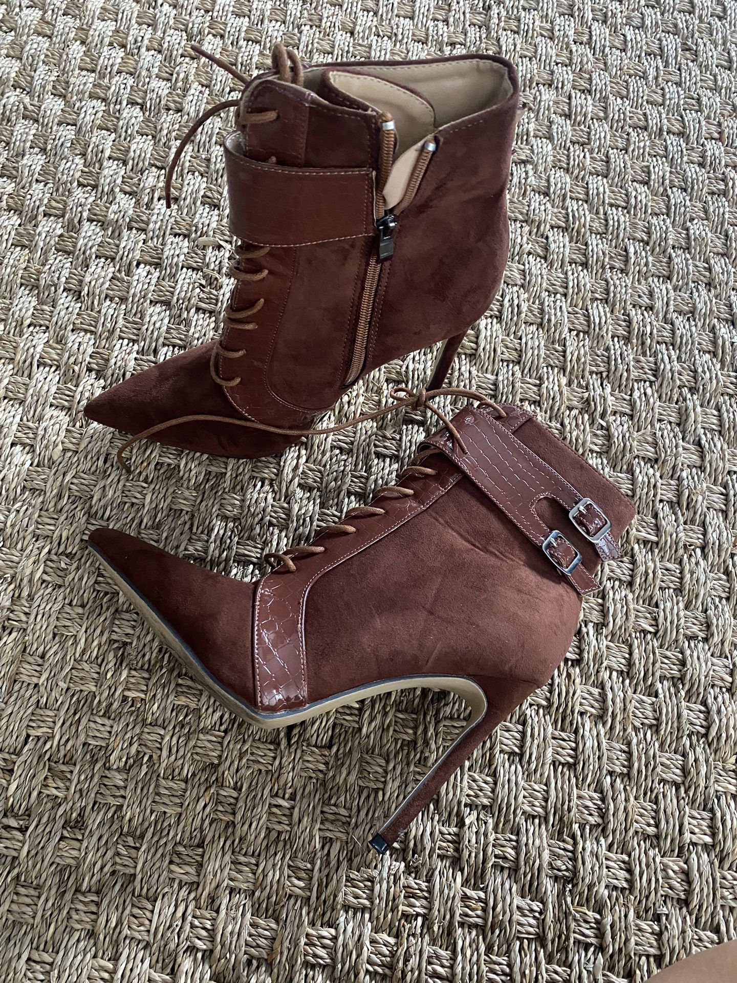 Booties Brown Size 9