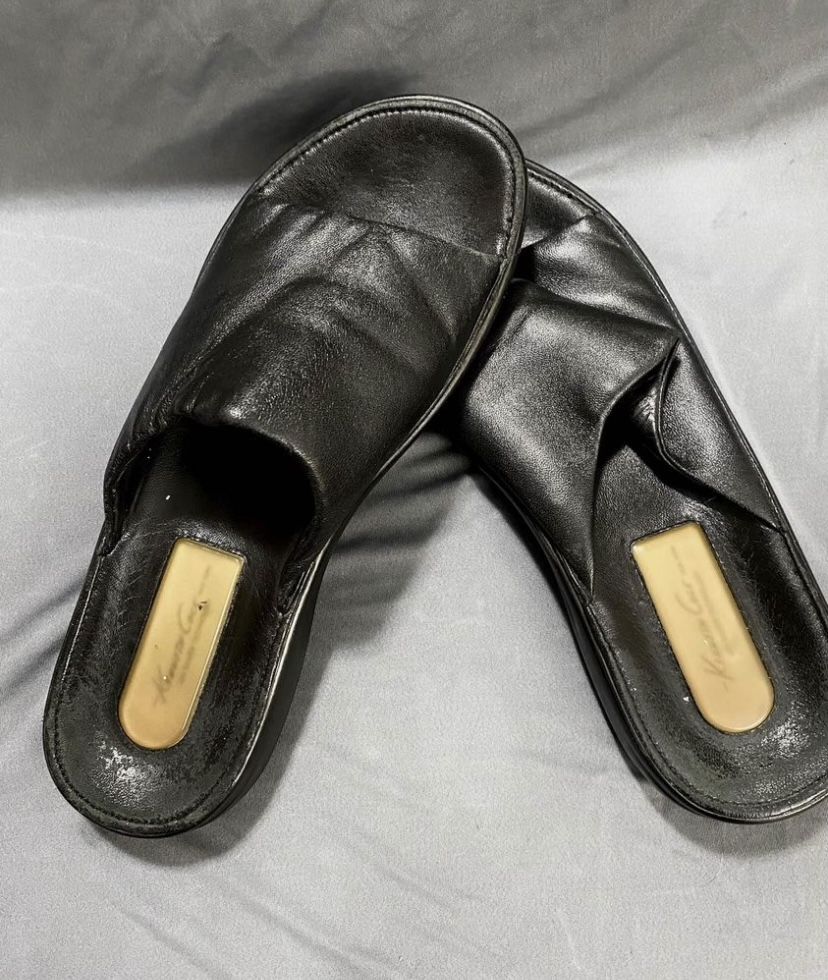 Kenneth Cole Leather Sandals 10.5