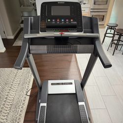 NordicTrack Treadmill Commercial C2150 Foldable