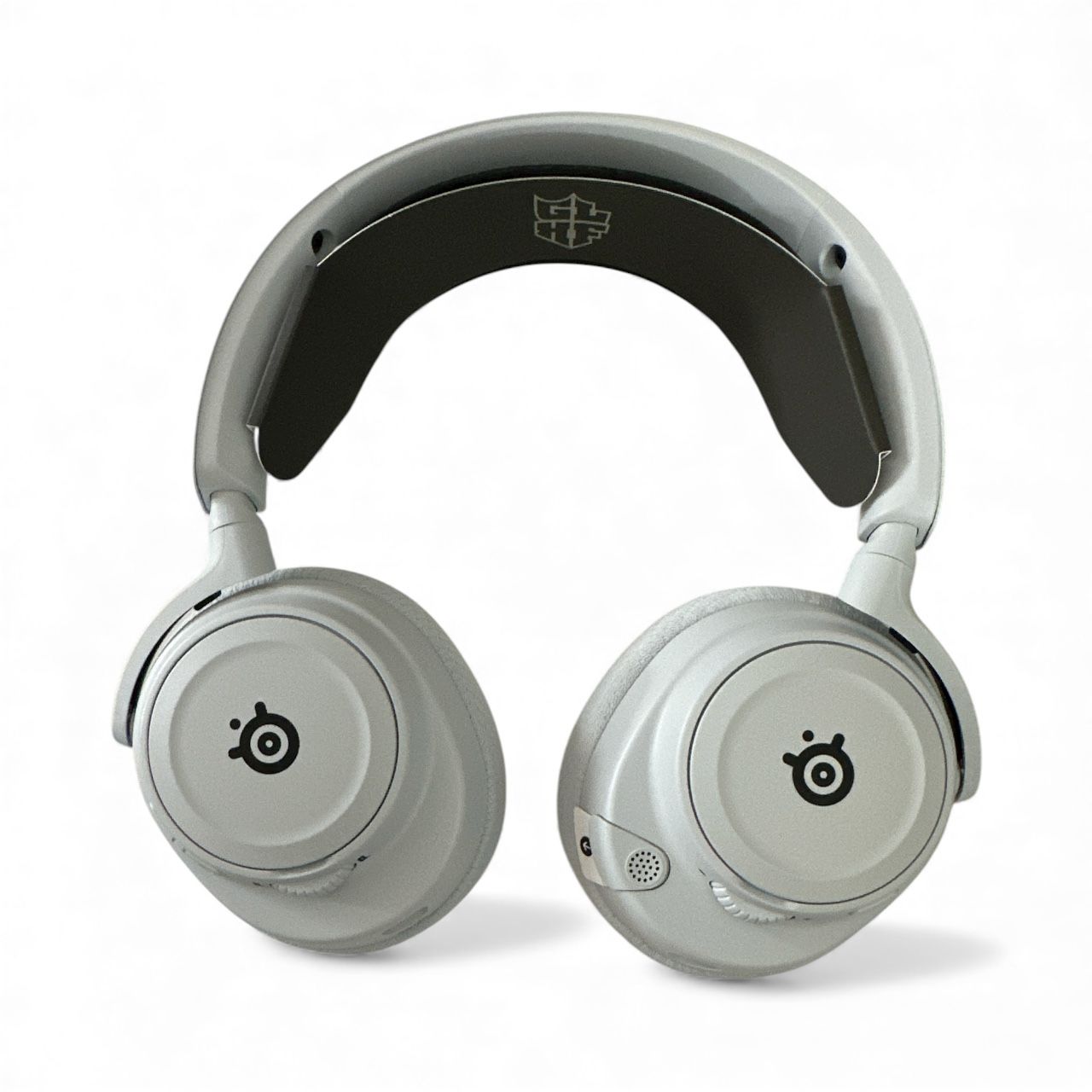 SteelSeries ARCTIS NOVA 7P Wireless Headset + Booster Pack - White