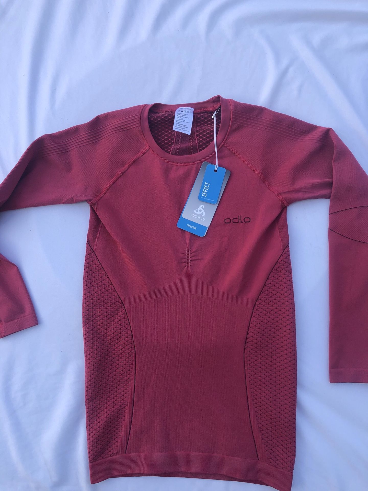 NEW Women’s Odlo Base Layer Dark Pink Top Size? MSRP $110