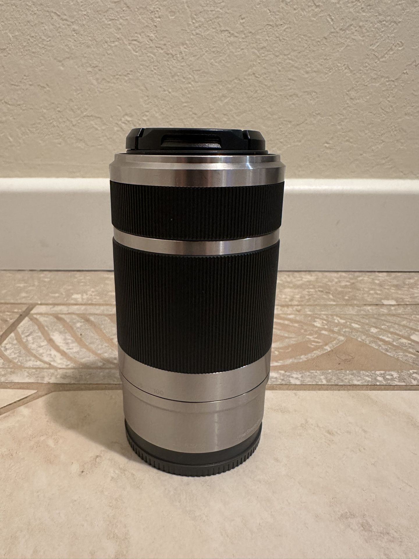 Sony 55-210mm F4.5-6.3 Lens (Silver)