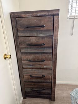 Farmhouse / rustic / industrial style Drystan Narrow 5 Drawer Chest