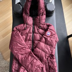 Canada Goose Women’s Small Abbott Hoody