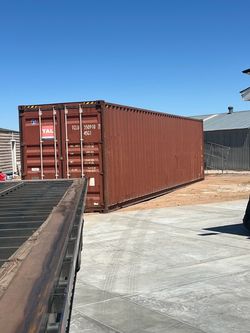 Hand pick your containers today, local container yard in Hesperia