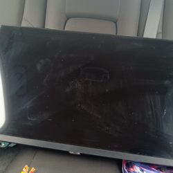 32 In Philips Roku TV With Remote 