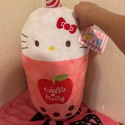 Hello Kitty plushie 